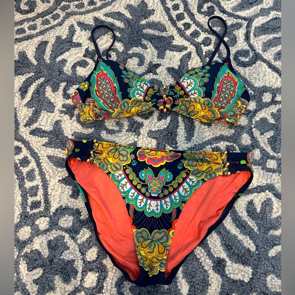 Nanette Lepore 2 piece bikini - Size Med